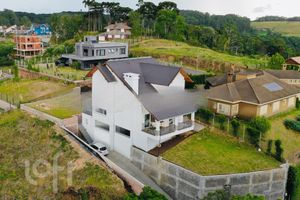 Image 35 - 302547