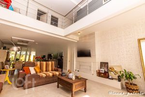 Image 8 - 302556