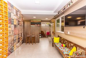 Image 4 - 302556