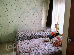 Image 20 - 302572