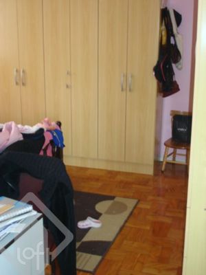 Image 19 - 302574