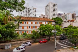 Image 13 - 302588