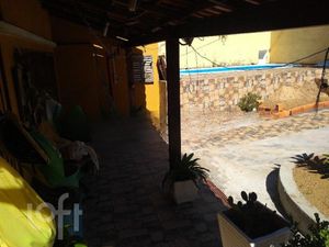 Image 17 - 302598
