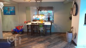 Image 4 - 302684