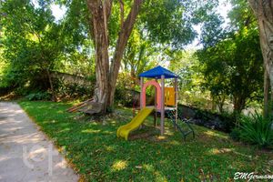 Image 26 - 302770