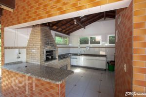 Image 21 - 302770