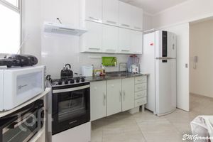 Image 4 - 302770