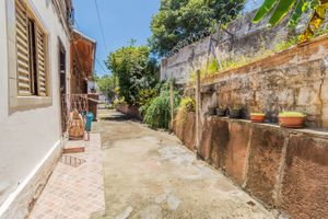 Image 13 - 302772