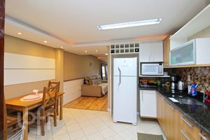 Image 11 - 302792