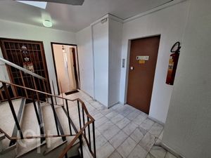 Image 2 - 302807