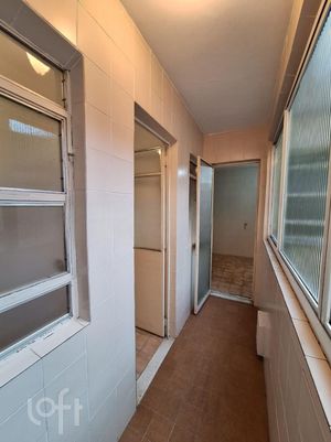 Image 30 - 302807