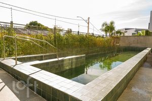 Image 10 - 302874