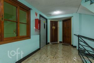 Image 21 - 302879