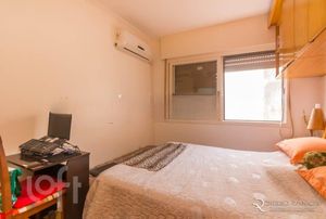 Image 10 - 302879