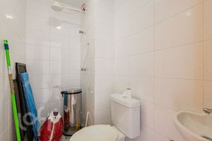 Image 22 - 302884