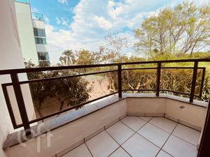 Image 19 - 302960