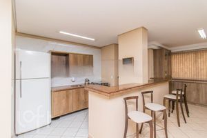 Image 17 - 302965