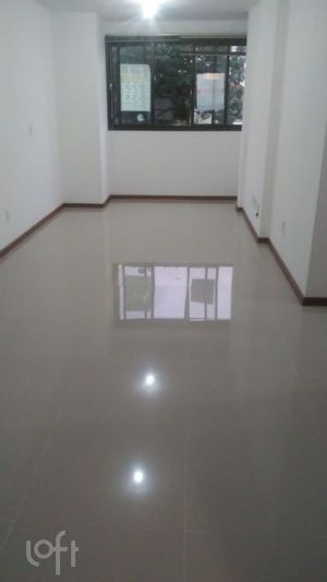 Image 30 - 302965