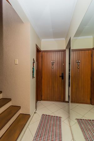 Image 2 - 302984