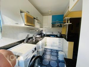 Image 5 - 302999