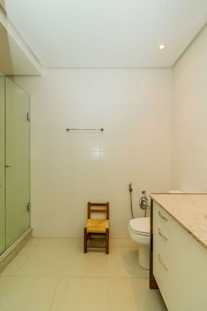 Image 34 - 303046