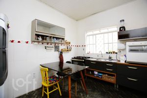 Image 16 - 303052