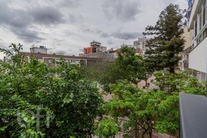 Image 24 - 303061