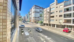 Image 11 - 303065
