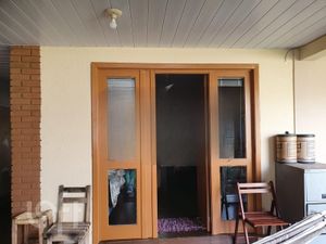 Image 23 - 303118