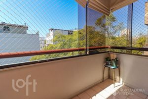 Image 19 - 303178