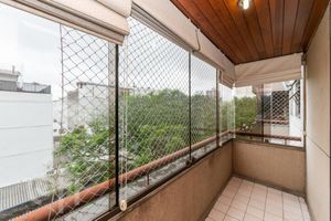 Image 6 - 303178