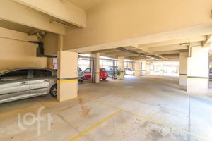 Image 33 - 303178