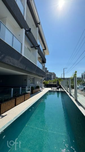 Image 13 - 303220
