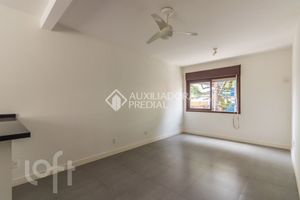 Image 4 - 303282