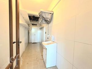 Image 20 - 303291