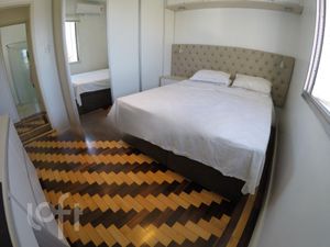 Image 10 - 303315