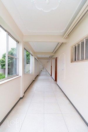 Image 24 - 303315