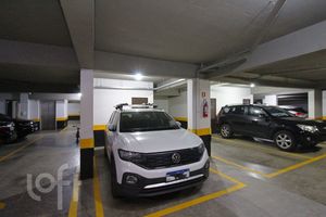 Image 42 - 303324