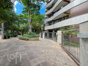 Image 38 - 303324