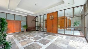 Image 39 - 303324