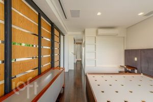 Image 15 - 303336