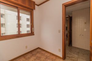 Image 15 - 303364
