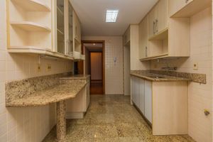 Image 33 - 303364