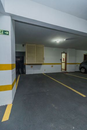 Image 38 - 303364