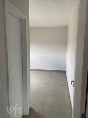 Image 28 - 303384