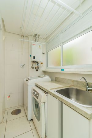 Image 31 - 303421