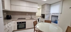Image 7 - 303430