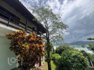 Image 27 - 303437