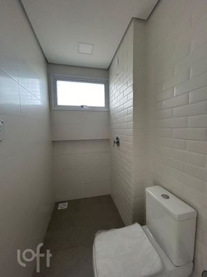 Image 13 - 303443