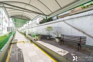 Image 13 - 303448